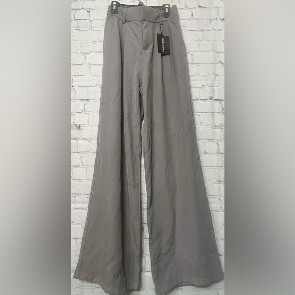 Daisy Grace Elegant Wide-Leg Gray Trousers